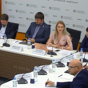 14 декабря руководитель госжилинспекции Воронежской области Дмитрий Соломаха принял участие в работе круглого стола на тему: «Эффективный регион как лучшая практика применения бережливого управления в региональных органах власти»